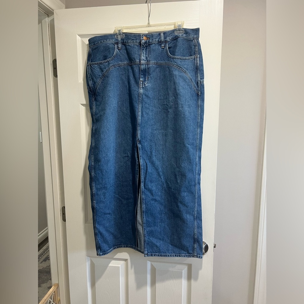 Brand new w/tags Madewell denim slit maxi skirt